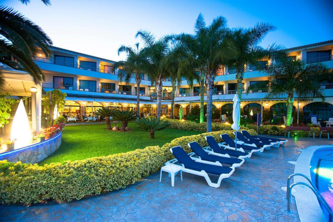 Hotel Miami Mar Sant Carles De La Rapita Exterior photo